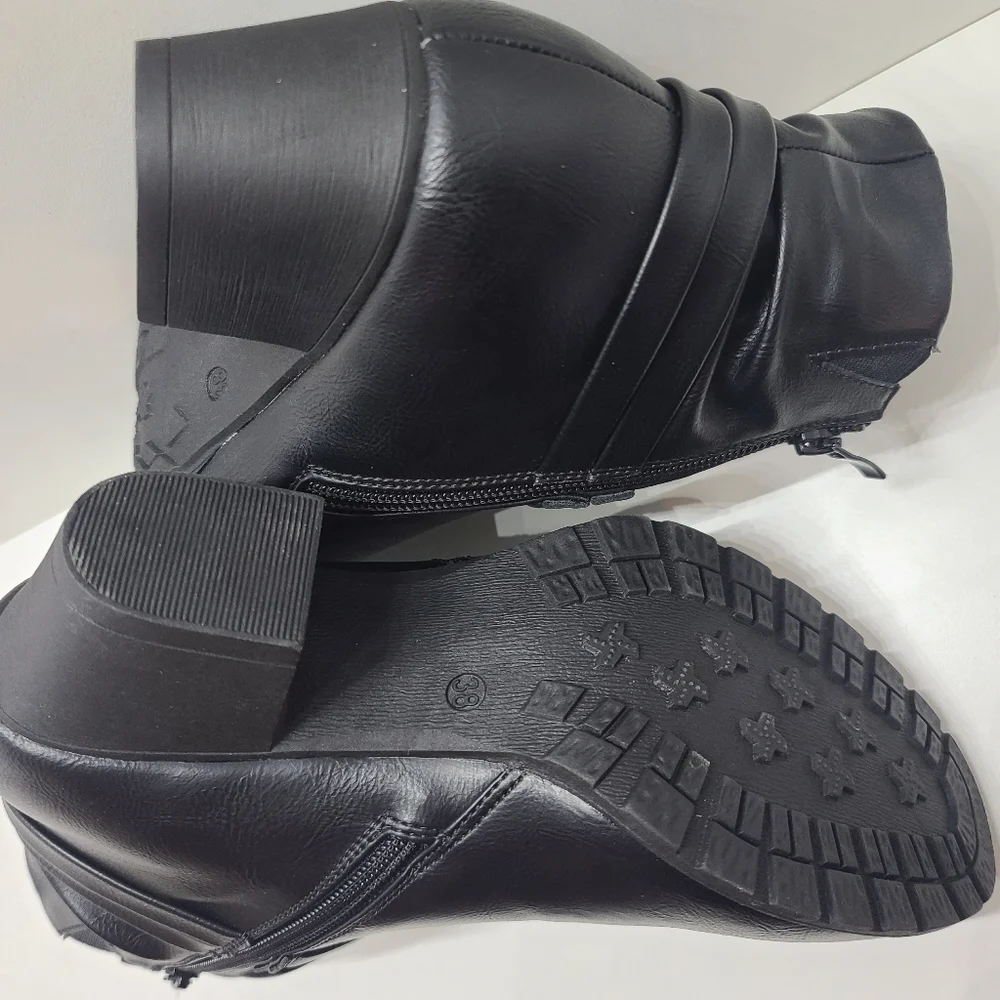 Claire France Leather Ankle Booties - Picture 4 of 7